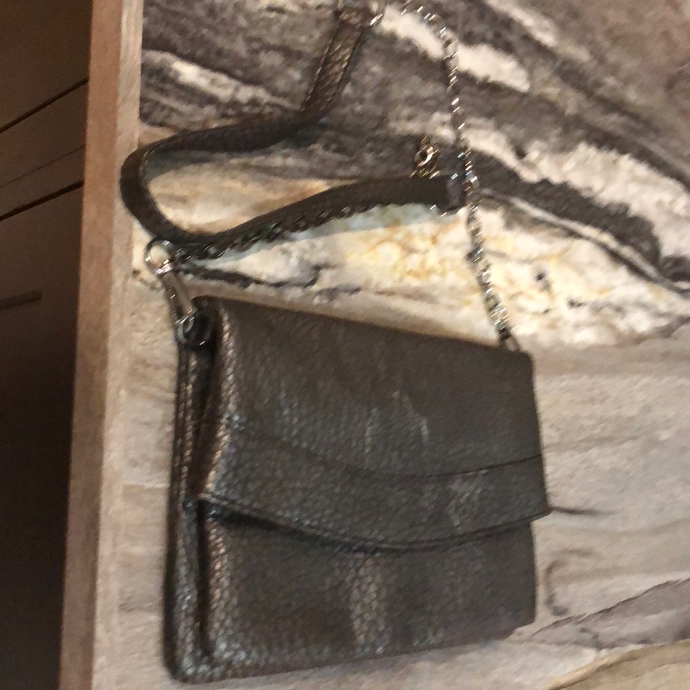 Dark gray purse w chain strap
